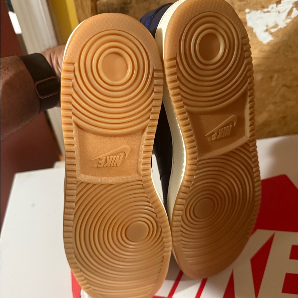 Nike Men's Dark Blue Sneakers - Picture 5 of 7